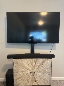 55" Hisense 4K Smart TV Setup - Jofran Solid Wood Cabinet & LG Soundbar Subwoofer