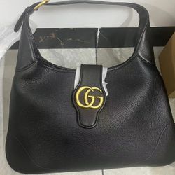 Gucci Big Leather Shoulder Bag Black 