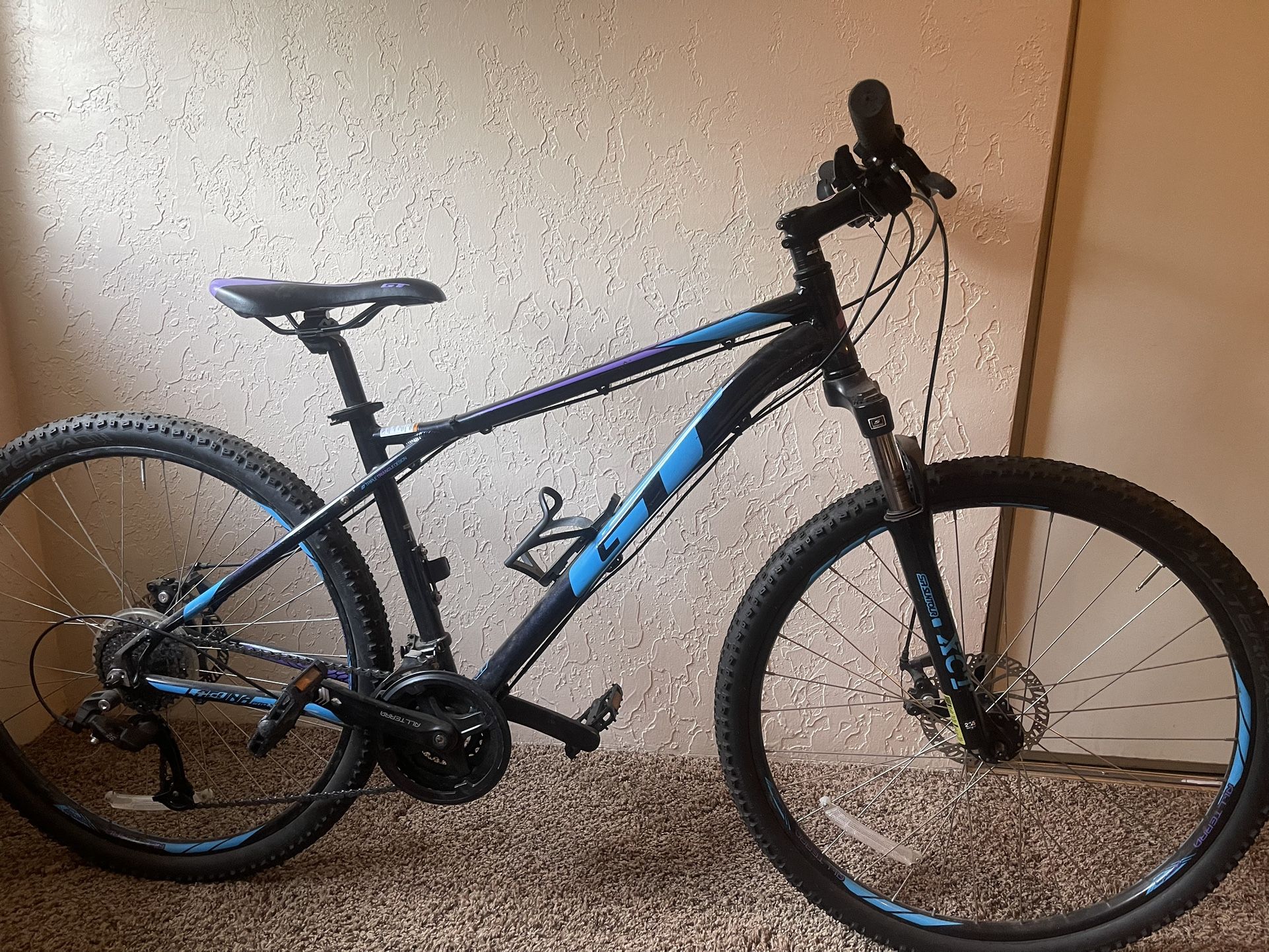 Barely Use Mountain Bike, Great Conditions, Ride, Smooth, And Fast