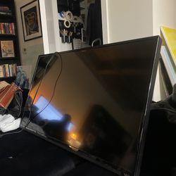 Vizio Smart TV 39"