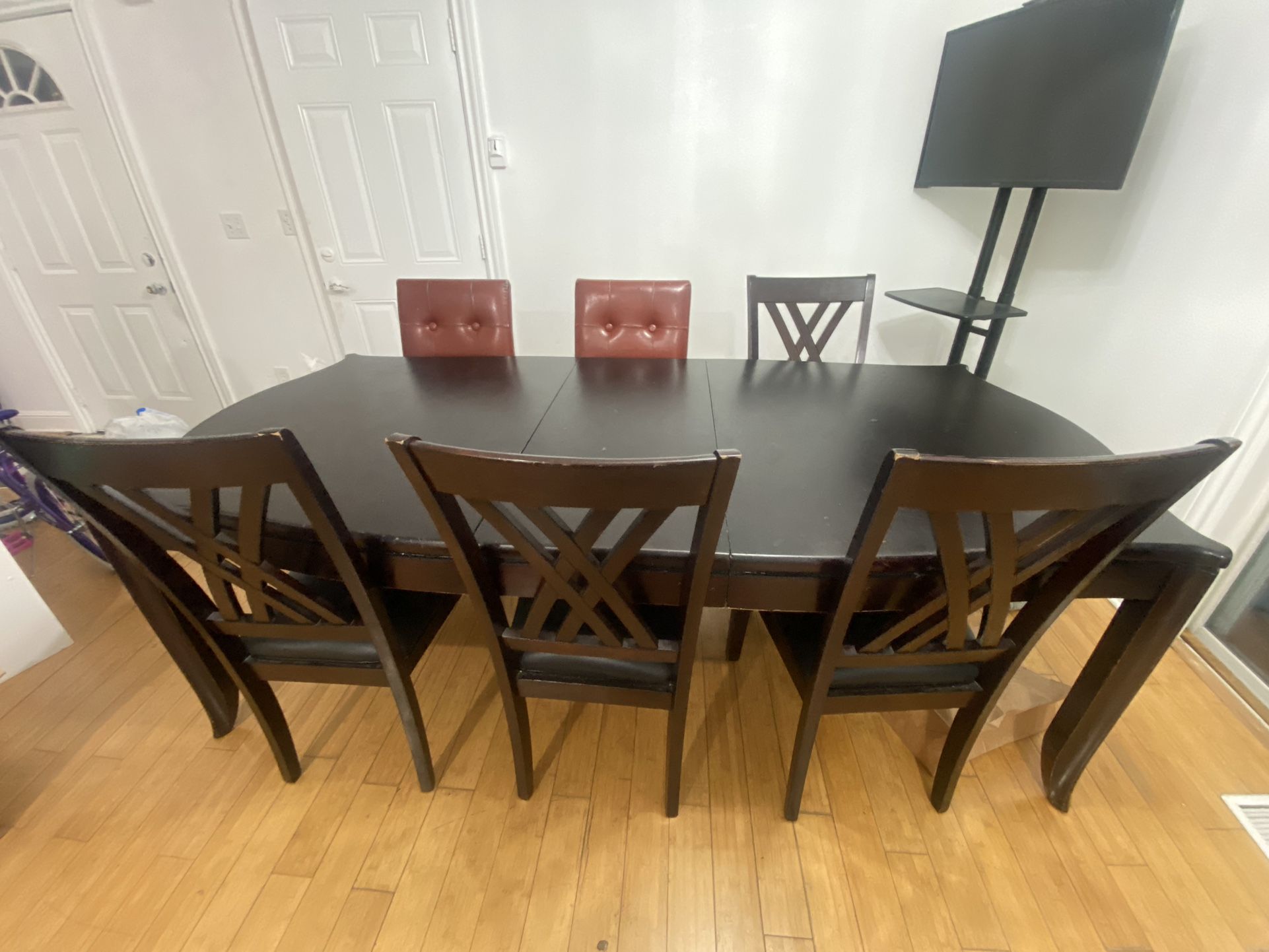 Dinning Table 