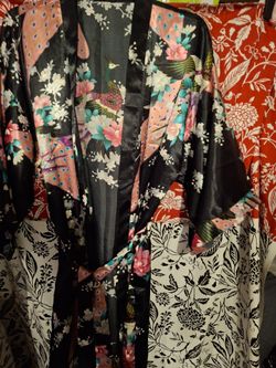 LADIES SATIN ROBE-XL