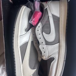 Jordan 1 x Travis Scott