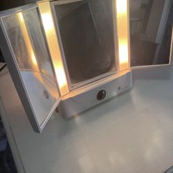 Vanity Mirror With Light