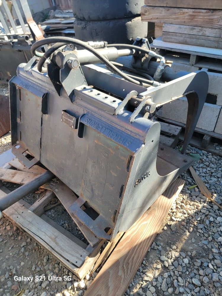 Bobcat 3' Grapple