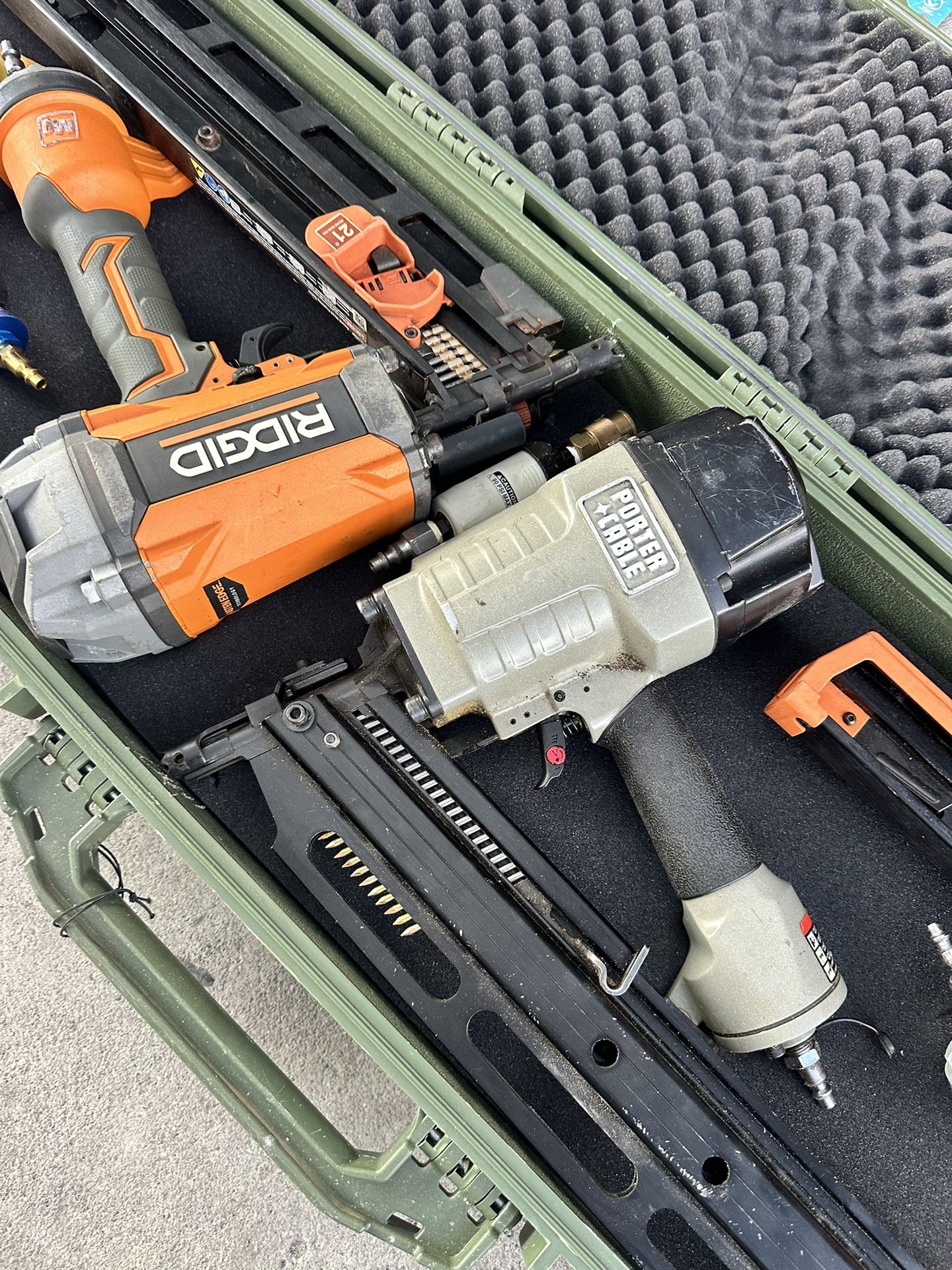 RIDGID R350RHF 3-1/2 in. Round-Head Framing Nailer 3x In Excellent Condition