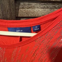 APT9 Used Top