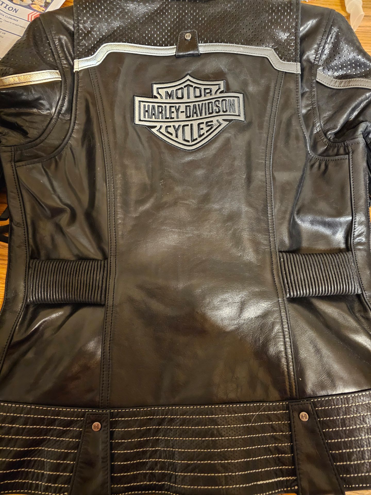 Harley-Davidson Women's Hairpin Black Leather Jacket Size Medium
