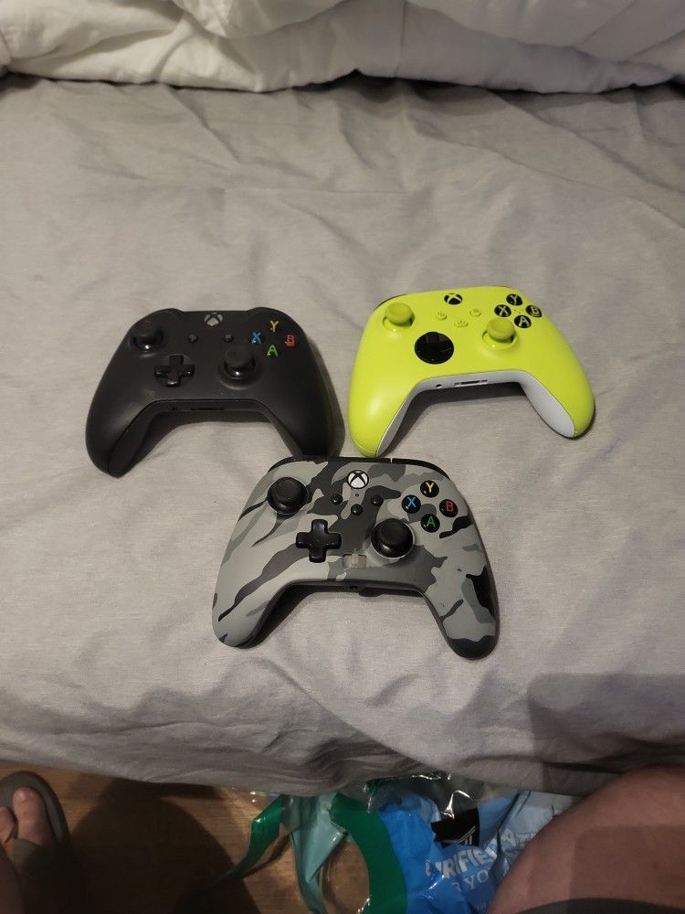 Xbox Controllers