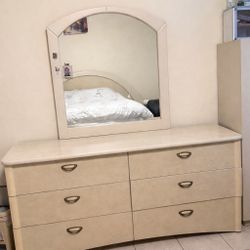 Bedroom Makeup Vanity / Dresser 6 Drawers 