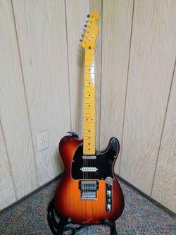 Fender Modern Player Telecaster 2014 Honey Burst/Sunburst Guitar 3 Pickup HSS Maple Neck-On Switch