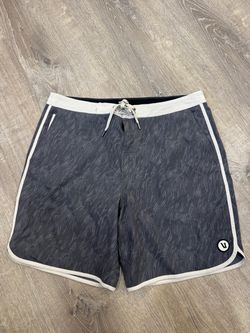 Vuori Board Shorts Men’s 34 Swim Beach Surf