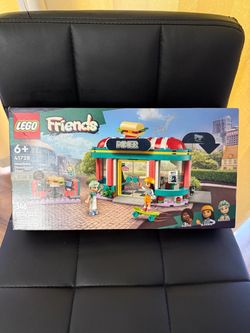 Lego Friends Heartlake Diner 41728