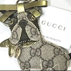 Original Gucci French bulldog keychain with gold Hair bow