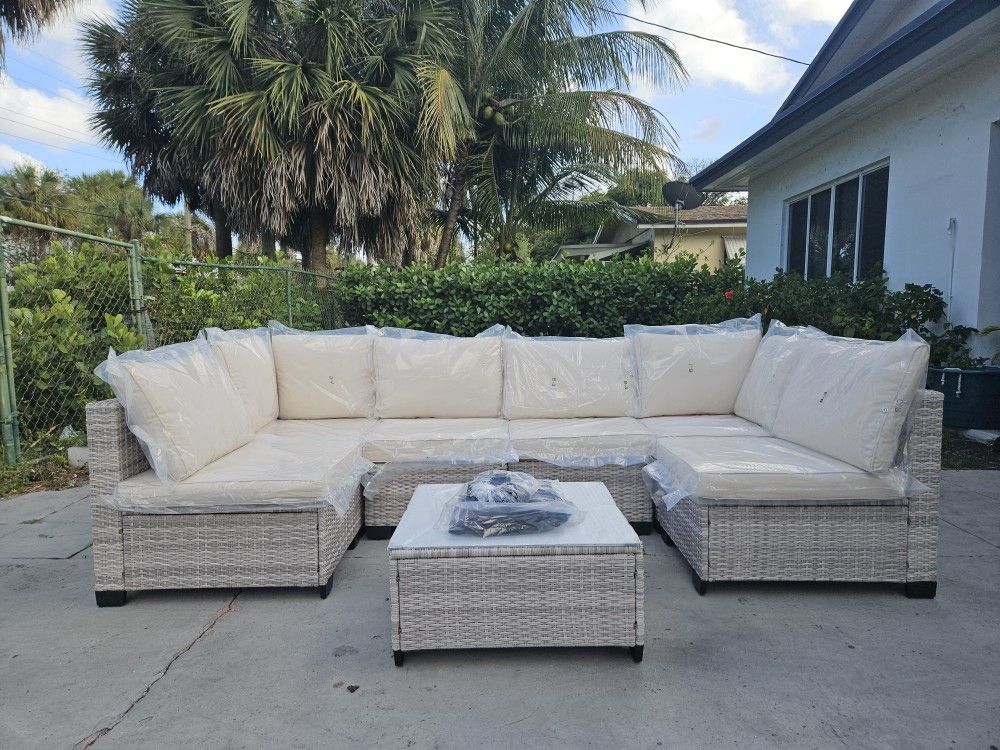 New And Assembled Modular Outdoor Patio Set