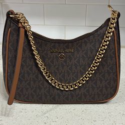 Stylish Michael Kors Bag
