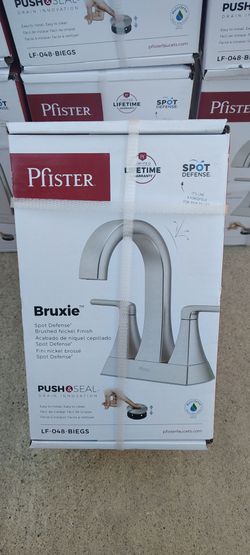 Pfister Bruxie 4 in. Centerset double handle high arc  bathroom faucet with Drain..$40 each.. first come first served.. pickup only.. brand New..