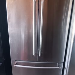 Kitchen  Aid Refrigerator 36x70 