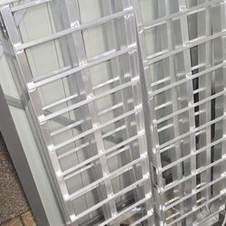 🛻 FOR SALE: KROAK 7.5ft Folding Aluminum Loading Ramps (Set of 2) – 1700lb Capacity! 🚜