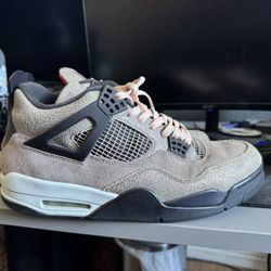 Jordan 4 Taupe Haze Size 12