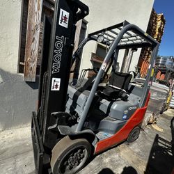Toyota Forklift For Sale! 5000 Lbs Capacity 