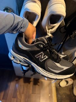 New Balance 2002R