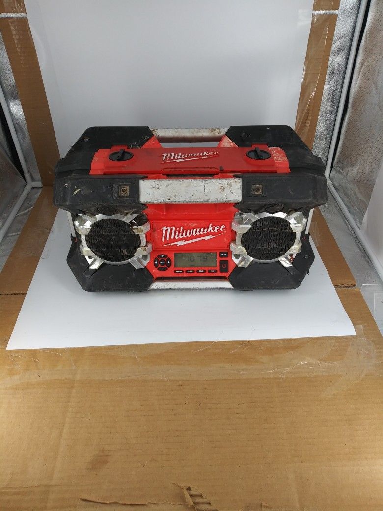 Milwaukee 2790-20 Jobsite Radio M12 M18