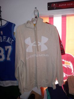 3X Under Armour Hoodie mens