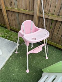 Pink toddler chair