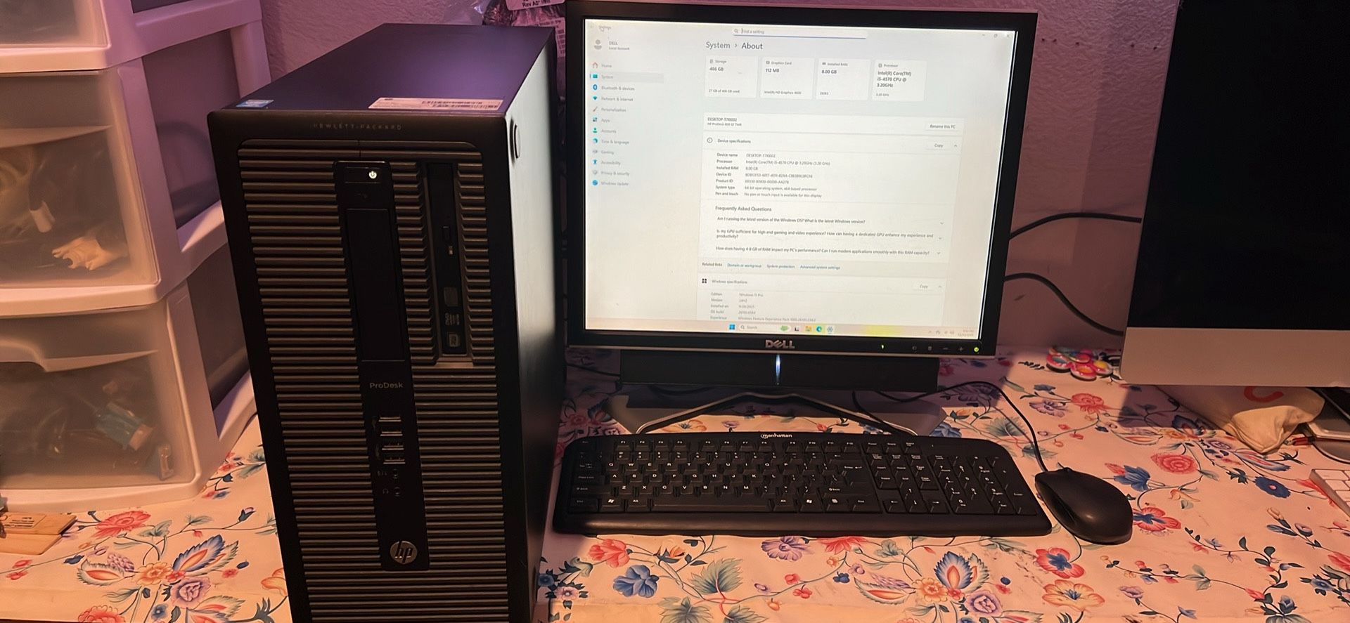 Complete Desktop Computer With Speaker, Wi-Fi Keyboard, And Mouse Ready To Go