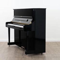 1998 YU1 Yamaha Piano. FREE 5 YEAR WARRANTY 