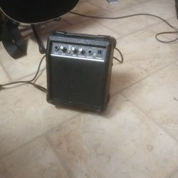 Gm-05 Guitar Amplifier 
