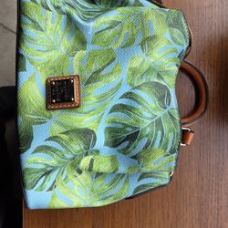 Dooney & Bourke 