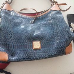 Dooney And Bourke Purse 100 Ono