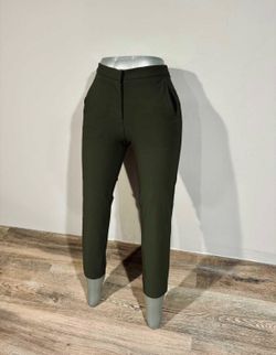 LuLuLemon On The Move Pant Size 0