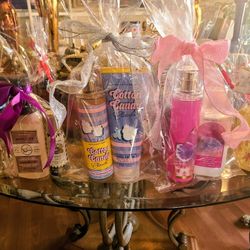 Bath And Body Works Sets. Different Prices