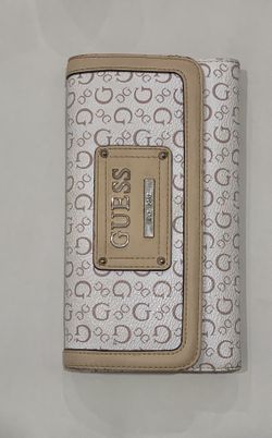 Wallet Guess Trifold