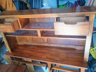 Desk/table