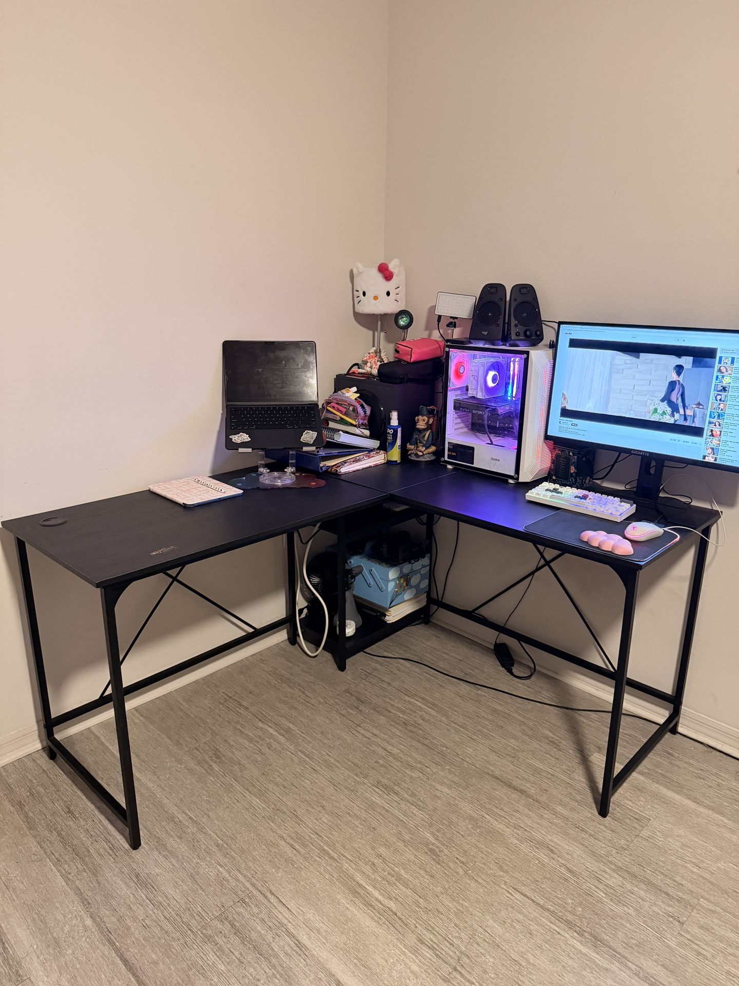Desk