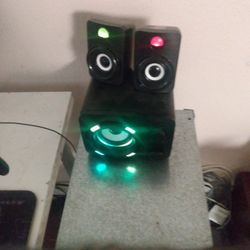 Amazing Quality USB Plug In Speakers. Great Bass As Well