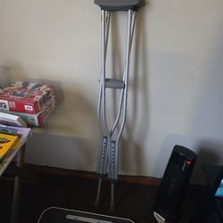 Crutches 