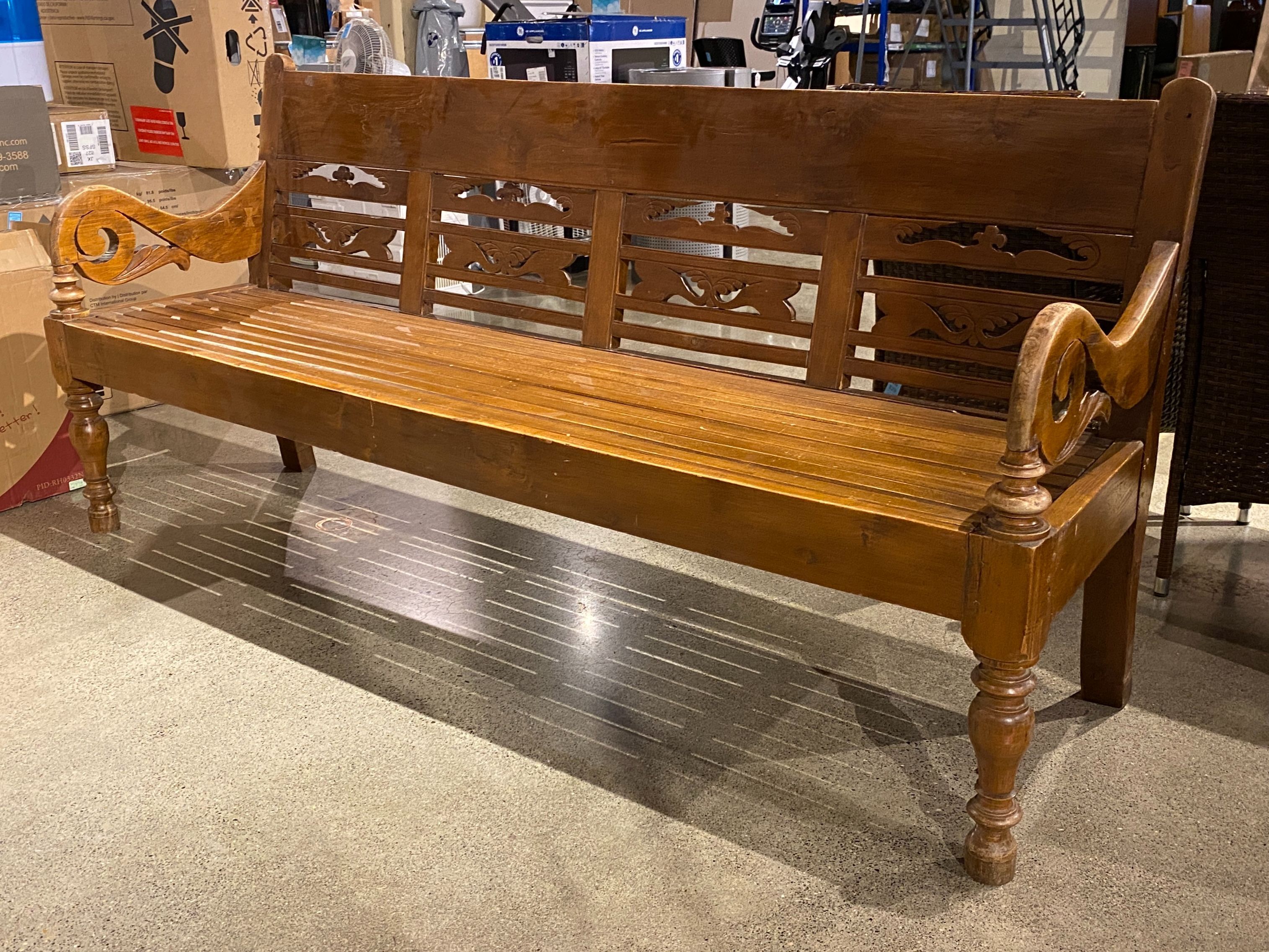 Sturdy Wall-Wood 4-Seater Bench