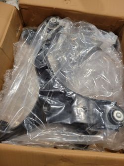 2010---2012 Hyundai Santa Fe/2011---2013 Kia Sorento Front Lower Control Arms