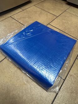 Heavy-Duty Solar Pool Cover 12ft Round - 16Mil Blue Round for Above or Ground Pools