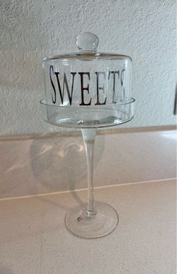 Dessert Glass Stand with Dome Lid
