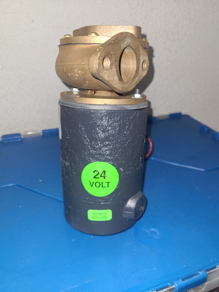 Kirk's 24V Marine Water Pump 00-010-527R  Rotron Brass Pump
