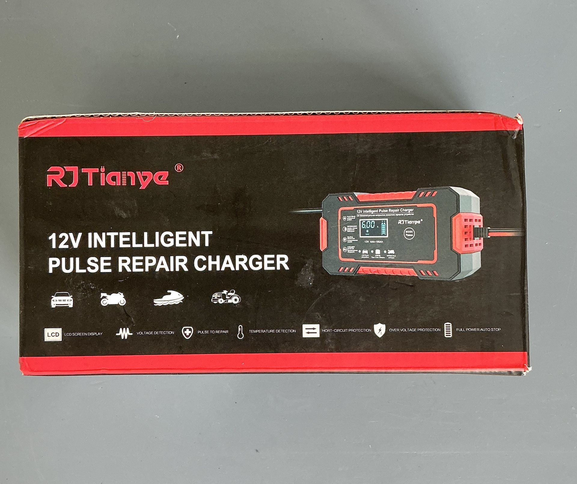Intelligent Pulse Repair Charger 12V for Cars Boats Motorcycle RJ Tianye Red