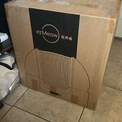 Self Cleaning Cat Litter Box 