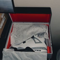 Jordan 4 Retro White Cement Size 10.5 Men New 