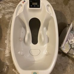 Baby Bath With Digital Scale